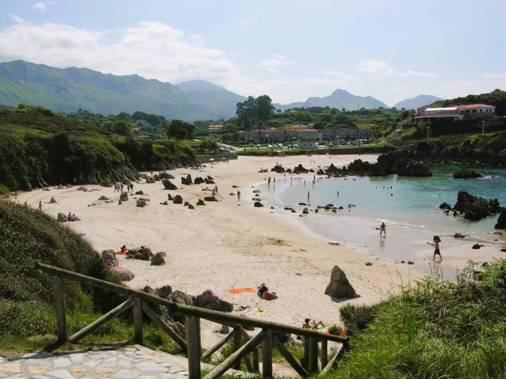 Apartamentos Silken Playa De Toro Льянес Экстерьер фото